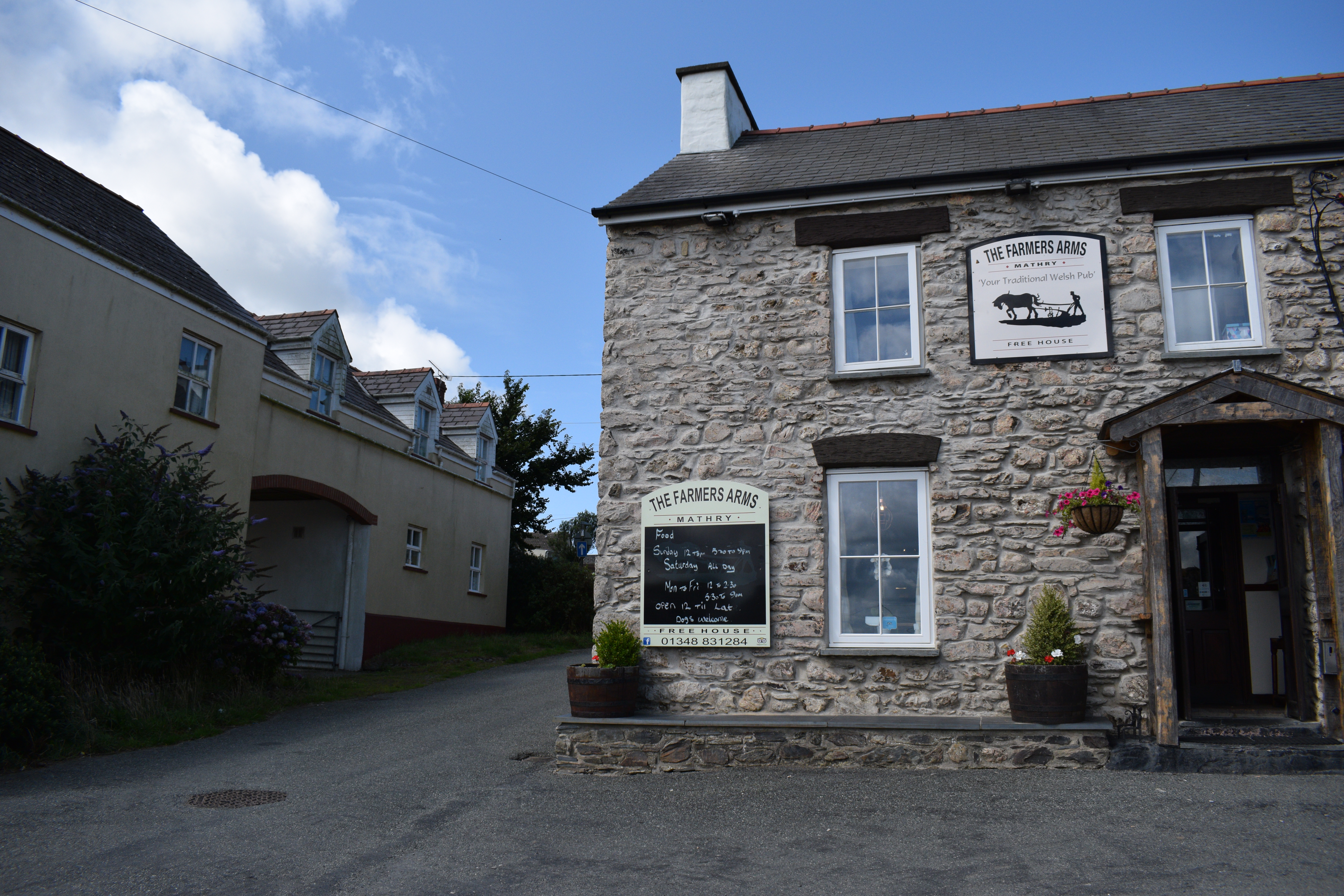 The Farmers Arms, Mathry